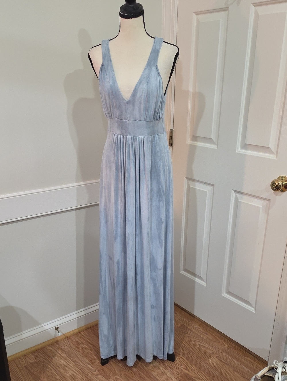 Pink Lotus Blue Tie-Dye Sleeveless V-Neck Maxi Dress - Size M